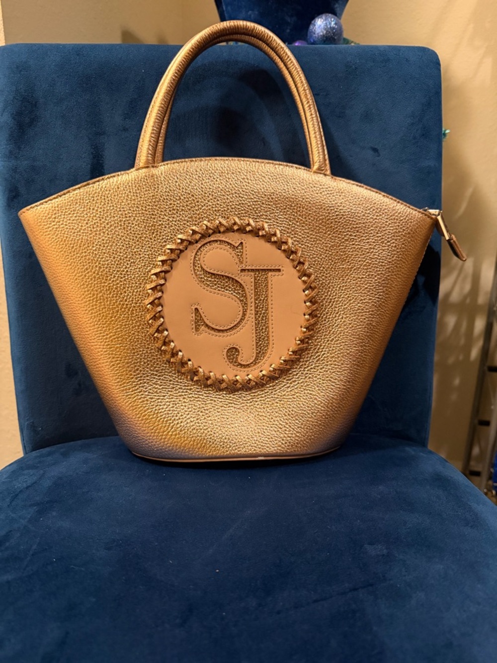 Sassy Jones RoseGold Kyra Handbag - Picture 2 of 3
